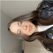 Studentessa di scuola superiore,Economica Linguistica. Do ripetizioni di inglese matematica italiano per scuola elementare/media